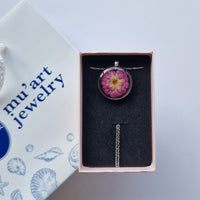 "Veilchenblau Rose" Boyunbağı