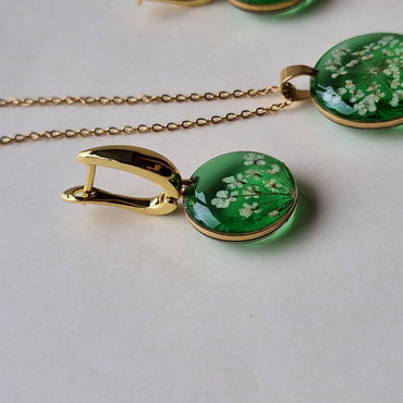 "Ammi Majus" çiçəyindən aksesuar dəsti